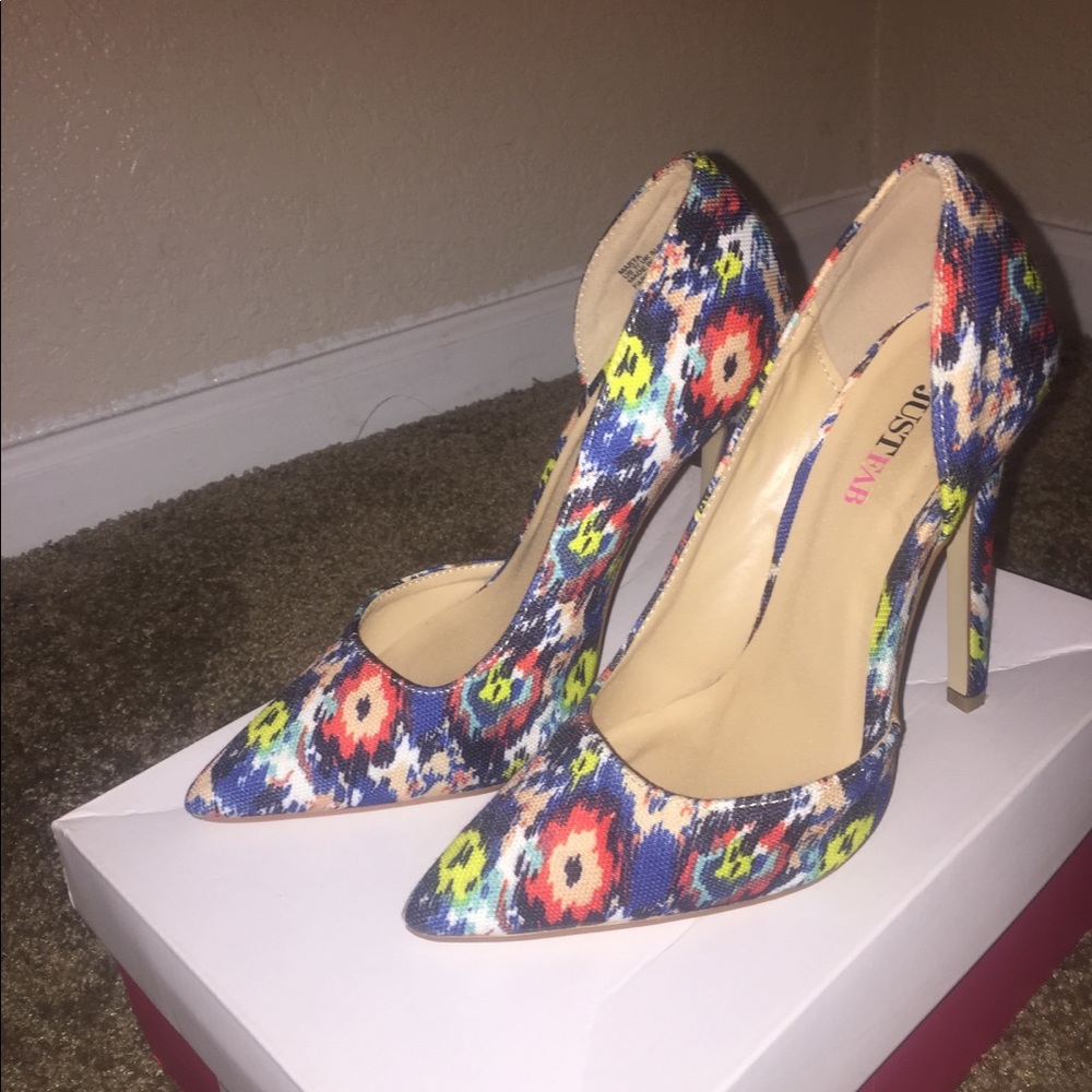 Size 7 Heels 👠